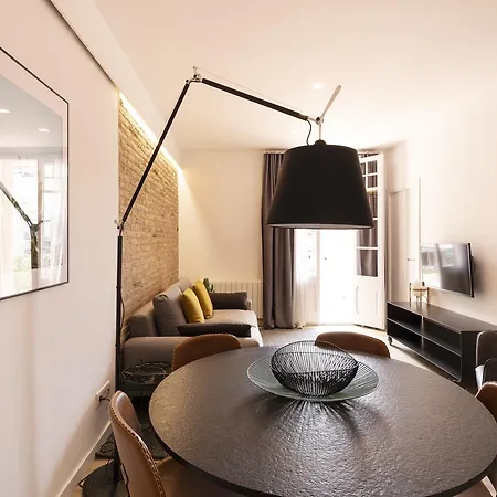 Aspasios Sagrada Familia Apartment *