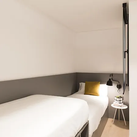 Aspasios Sagrada Familia Apartman *